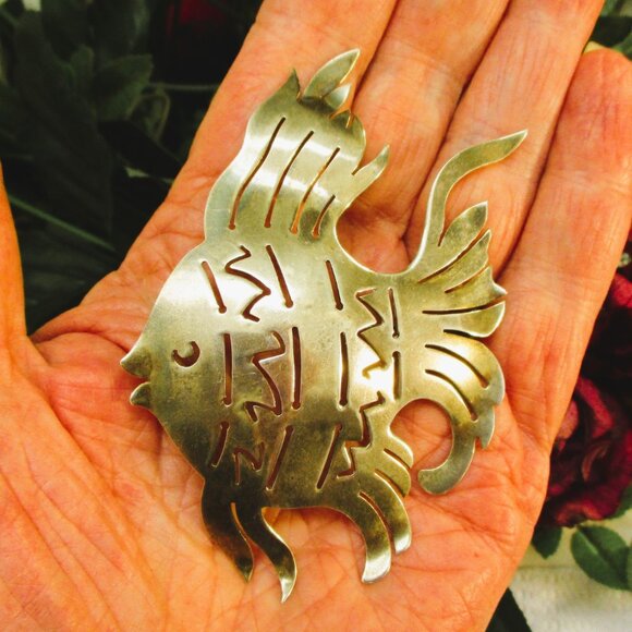 CALVAIRE Sterling Silver Angel Fish Brooch ~ RARE Vintage Designer Sterling Fish - Picture 4 of 15
